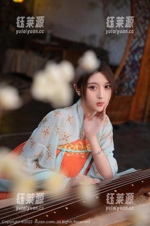 秀人网 - 私房写真里的小魔女奈奈：甜心背后的心思！