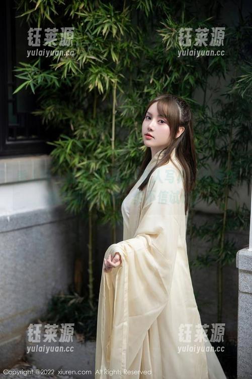 秀人网 - 林文文yooki双人写真：私房也能搞成双人秀，你不信试试！