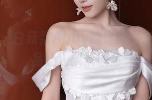 秀人网 – 白茹雪Abby的定制女友：这作品让人飘飘欲仙