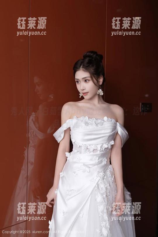 秀人网 - 白茹雪Abby的定制女友：这作品让人飘飘欲仙
