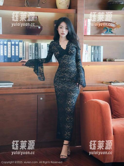 秀人网 - 双人合影，陈念灵Vickyao的无圣光合集，无意间竟发现一丝丝暧昧？