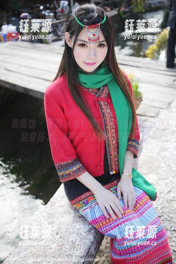 美媛馆 - 原图来袭！伊雨蔓Fiona的职业装穿搭术，提升气场的秘密在这里…