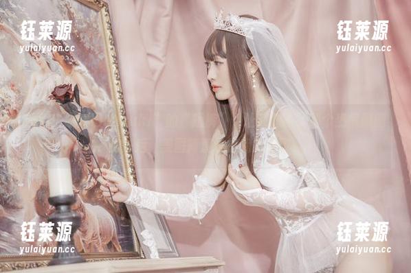 咦？“脱尾巴Mizuki”的“短裤”，让我想起了那个热气腾腾的午后，美图简直是把我晃到了。