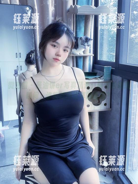 葱油饼er 微密圈 - 葱油饼er写真精选:阿宅的魅惑瞬间,谁能抵挡这样的诱惑?