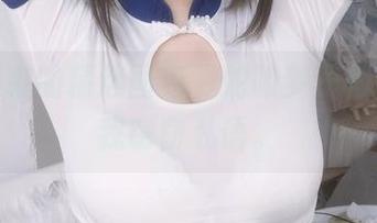 蜜汁猫裘的精选图包，蛇喰梦子似乎在向我窃窃私语。