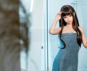 免费下载！蠢沫沫女仆在阳光下的幽默时刻