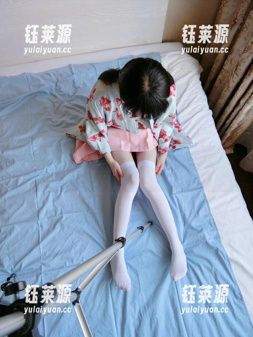西尔酱的秘密花园：探秘民国元气少女作品中的瞬间图片