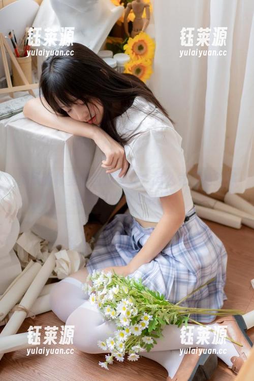 凤凰新村里的西瓜少女：怎么觉得她就像我心中的那个夏天？