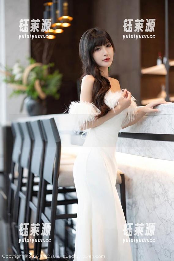语画界 - 周思乔Betty的JK图包，下载后不负责让你变得受欢迎哦！