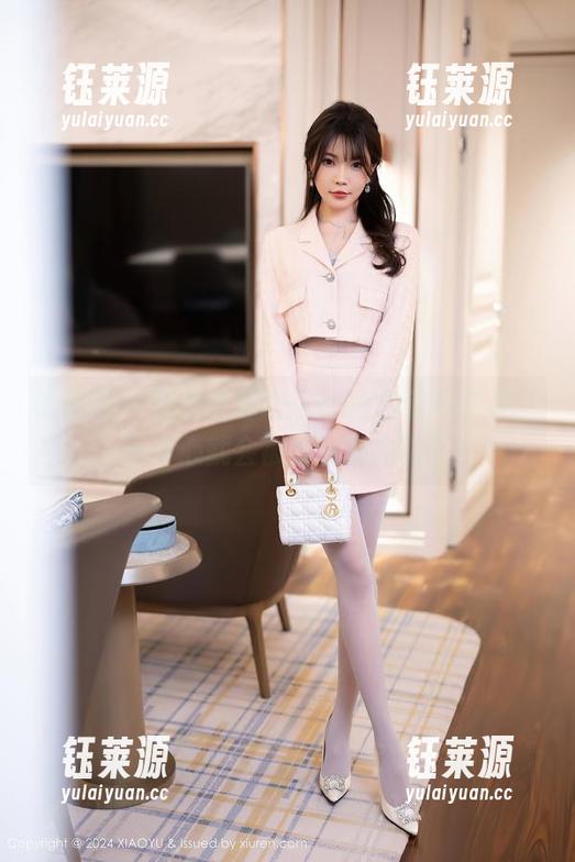 语画界 - 观看王馨瑶yanni的油亮合集，一不小心就会被她的魅力吸引！