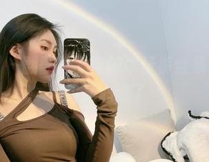 微密圈 – 翻翻陈佩奇的牛仔裤合集，结果我又心动了