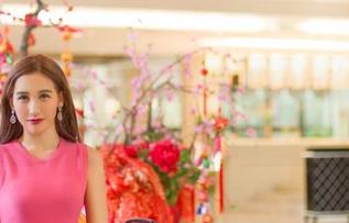 青豆客 – ‘白裙’跟‘尤美Yumi’的完美结合，最新图库放送，真的太美了吧！